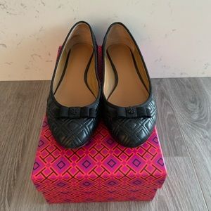 Tory Burch Ballet Flats in Black